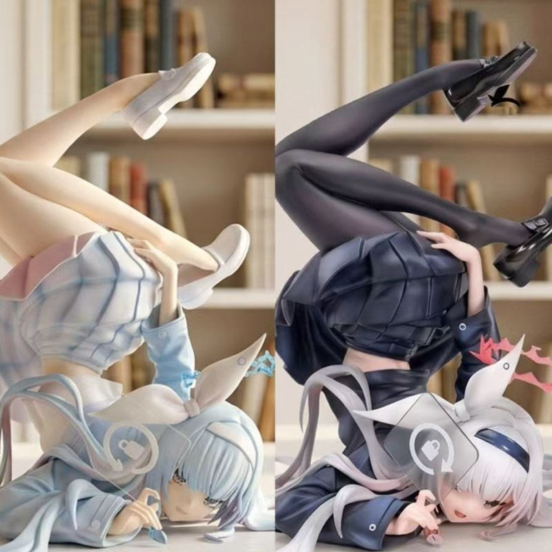 Desk Setup With Tv - Figurine de fille mignonne et sexy