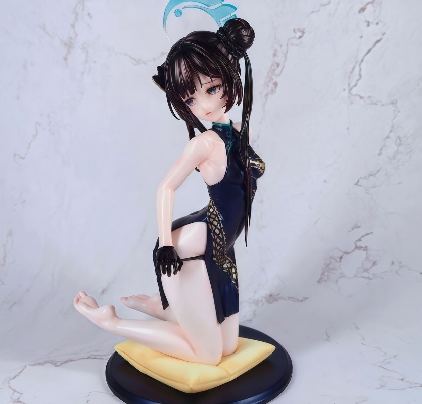 Figurine en résine Premium Blu - Desk Setup With Tv avis et prix